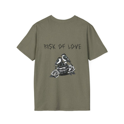 Unisex T-Shirt Risk of Love  Vintage Grafik Shirt mit Vögeln und Rosen Streetwear Geschenk für Männer & Frauen  Rock Gothic Stil Kleidung