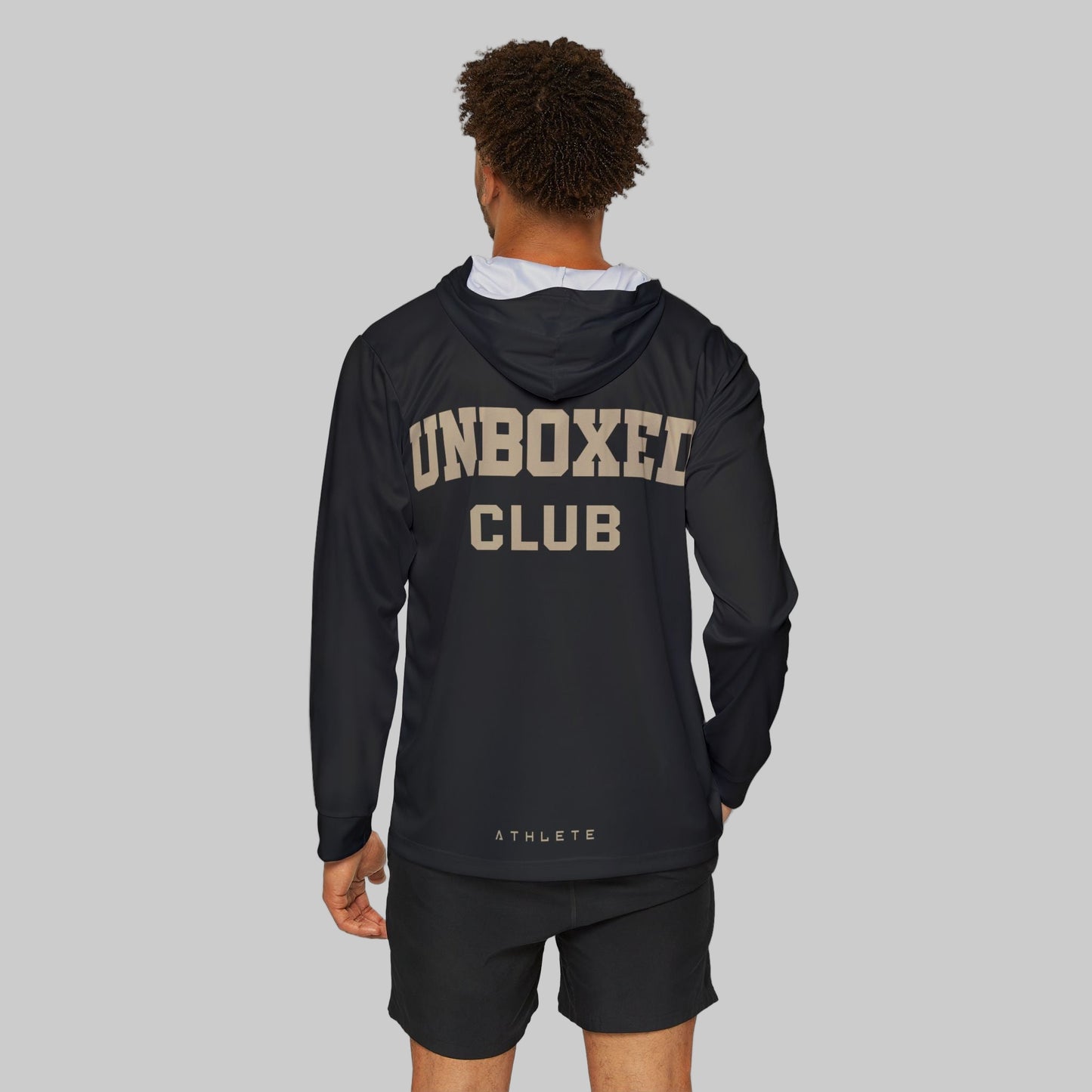 Longshirt für Kampfsport Boxen oder Kickboxen in Schwarz mit einem goldenem  Motiv „ Unboxed Club „ Design trooptrends 